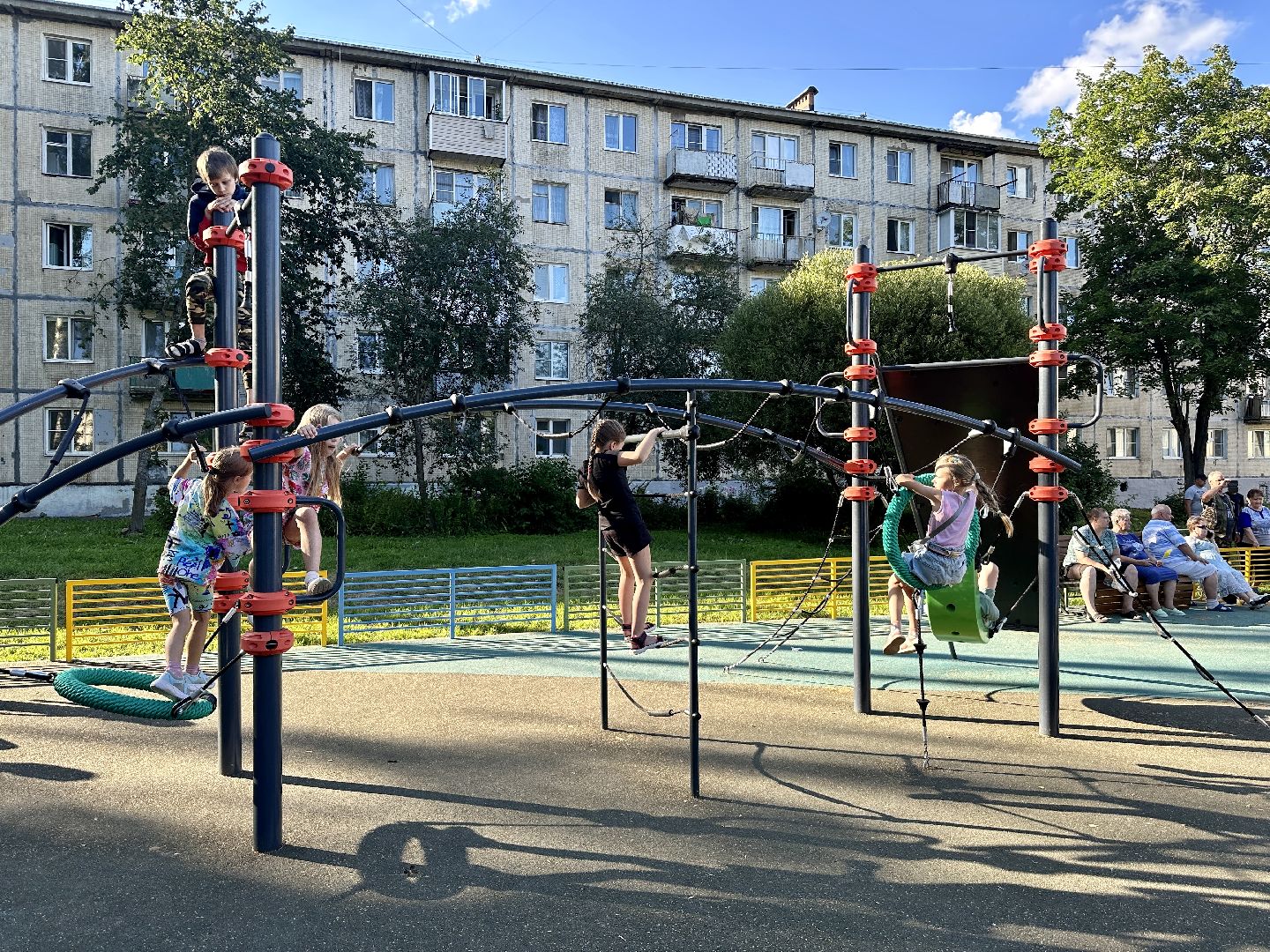 Клин, благоустройство, детские площадки, перемены, общество