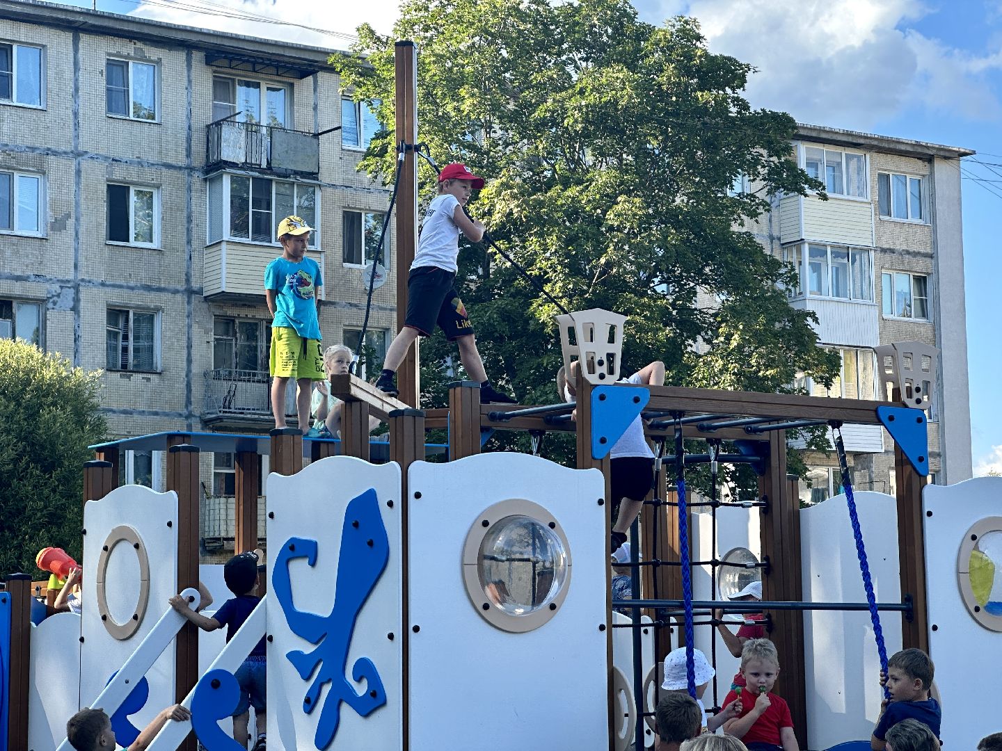 Клин, благоустройство, детские площадки, перемены, общество