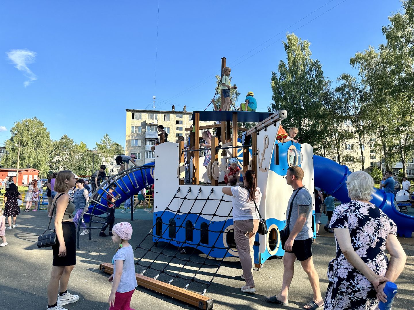 Клин, благоустройство, детские площадки, перемены, общество