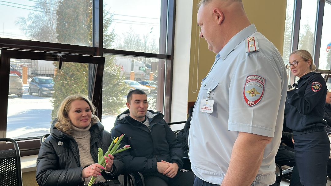 Одинцово, Госавтоинспекция, 8 марта, Автоледи, флешмоб