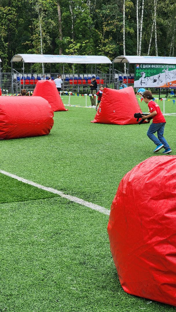 Долгопрудный, День физкультурника, футбольный дартс, лазертаг