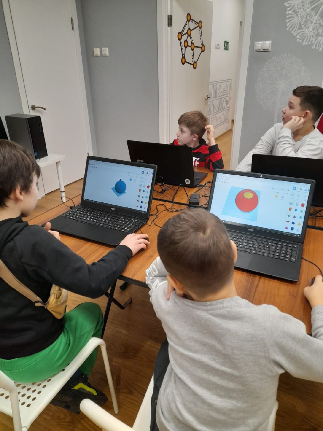 помощь людям, дети,