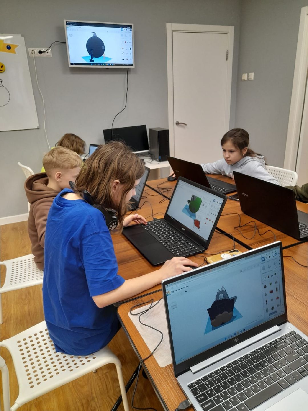 помощь людям, дети,