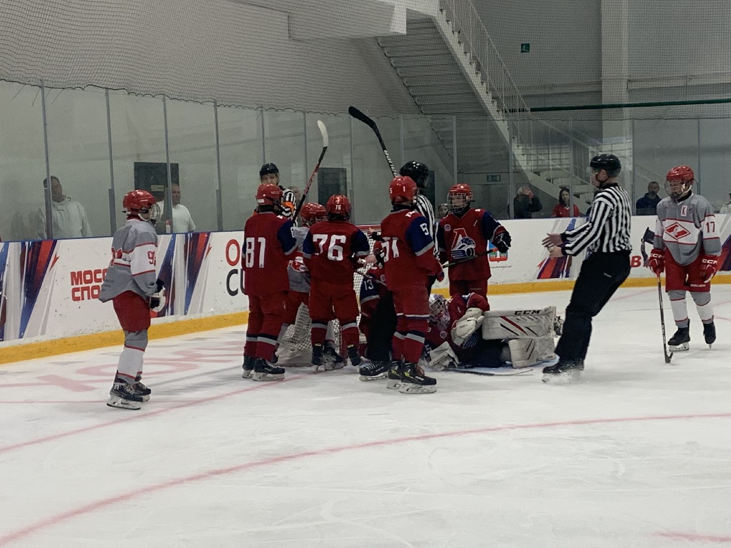 хоккей, спорт подмосковья, красеогорск, академия Петрова, Овечкин, развитие,