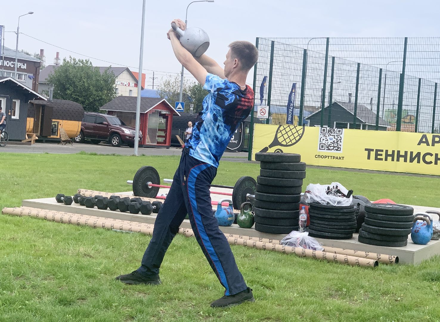 Балашиха, Подмосковье, спорт, гиревой спорт, жонглирование гирями, День физкультурника