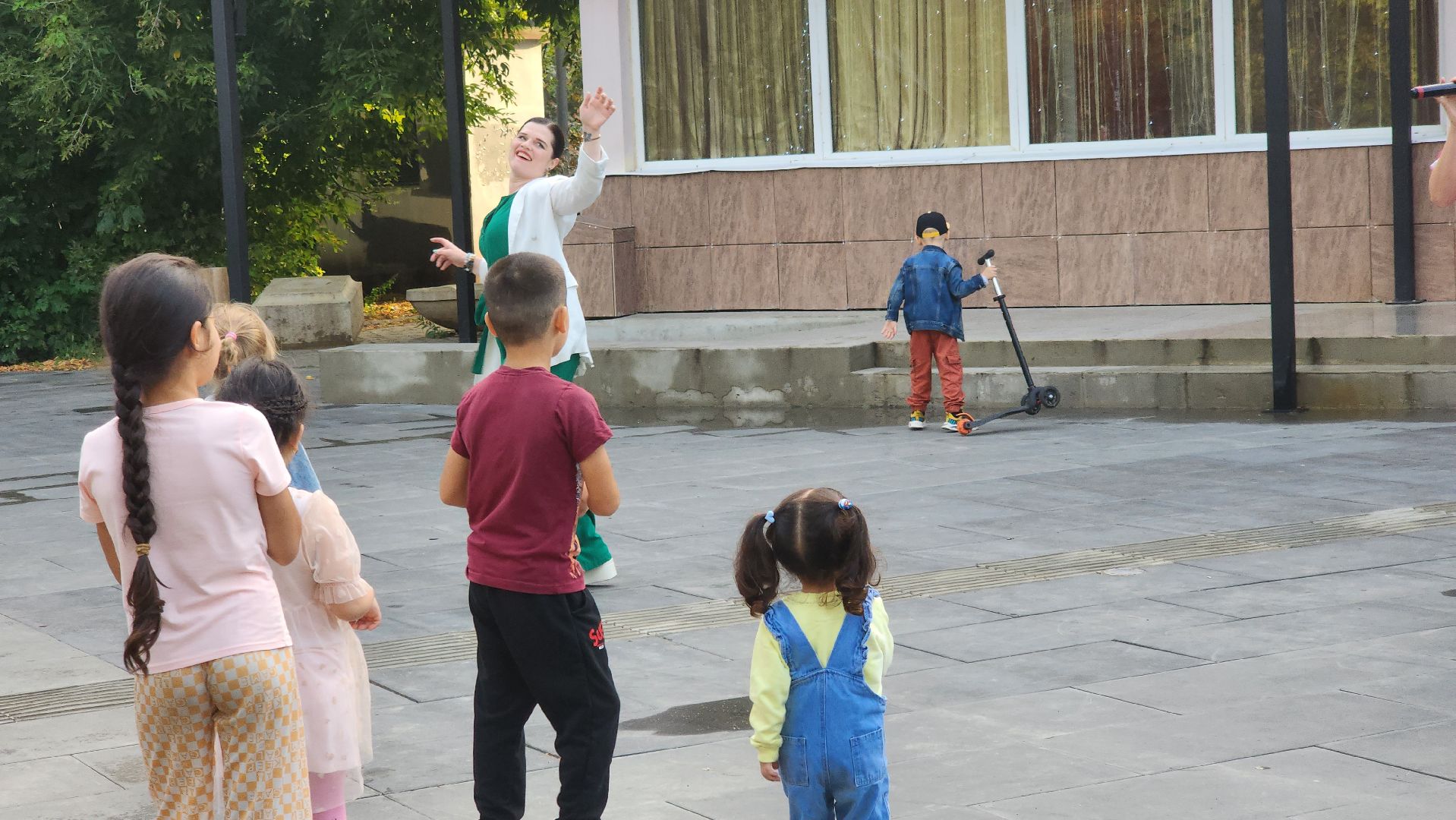 Долгопрудный, театр «Город», День физкультурника, зарядка