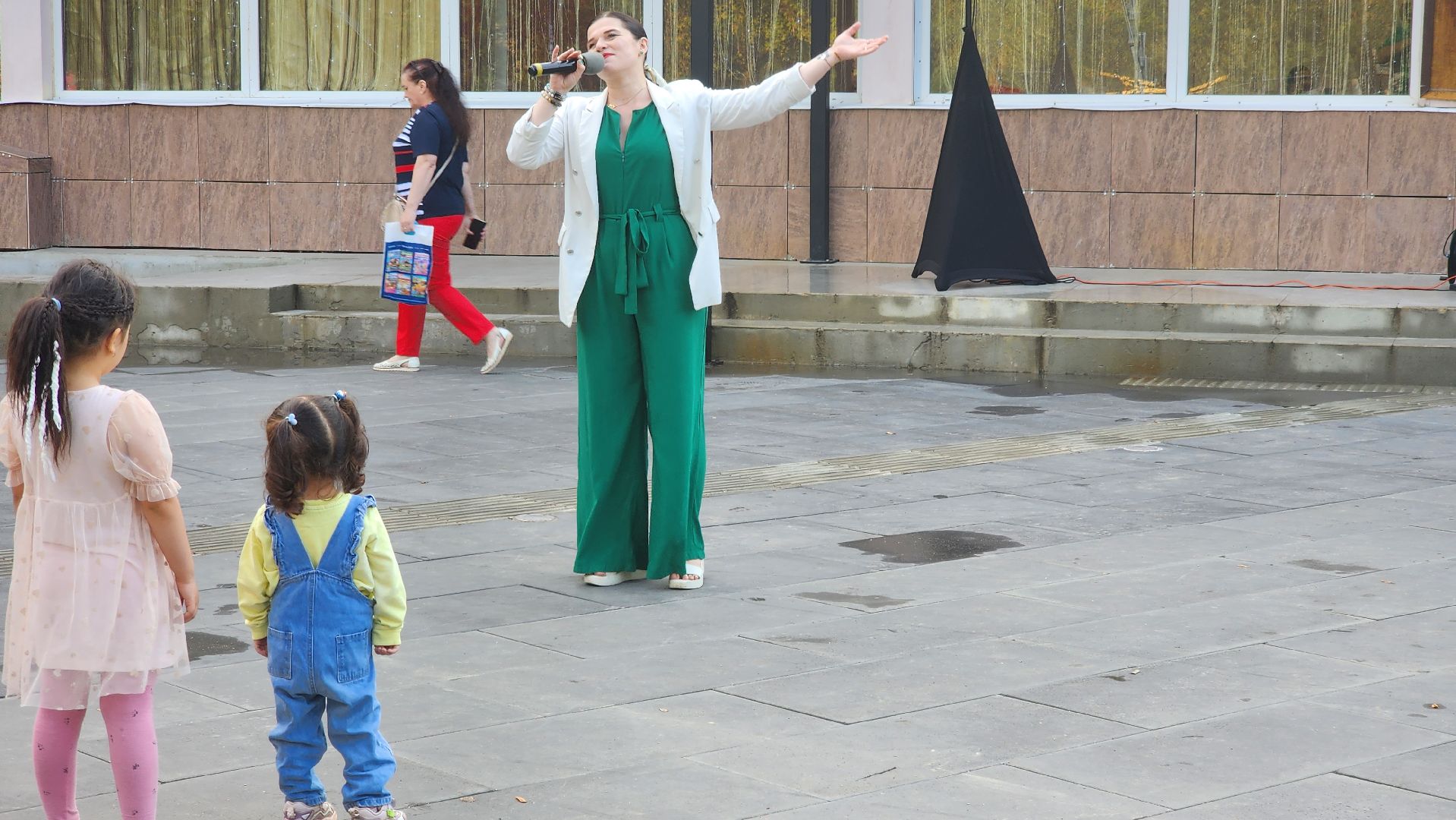 Долгопрудный, театр «Город», День физкультурника, зарядка