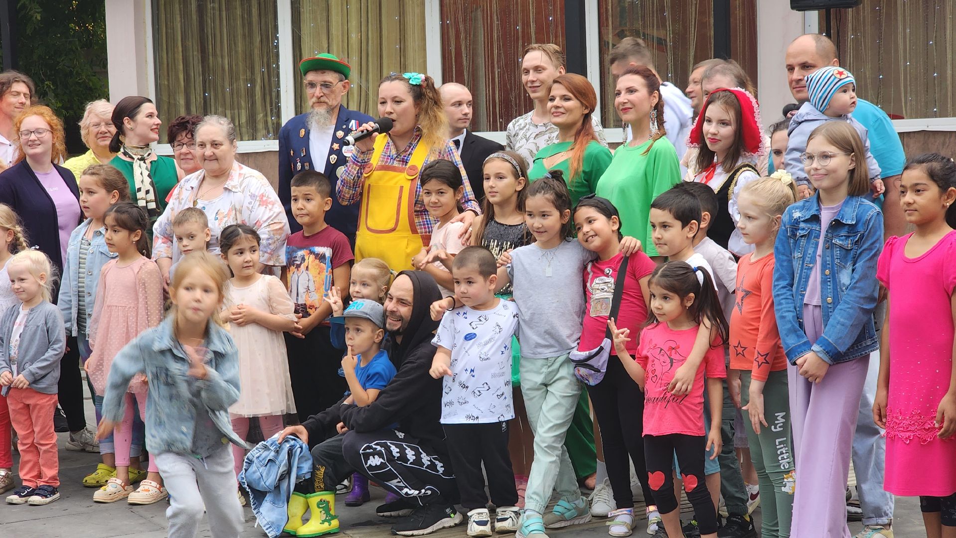 Долгопрудный, театр «Город», День физкультурника, зарядка