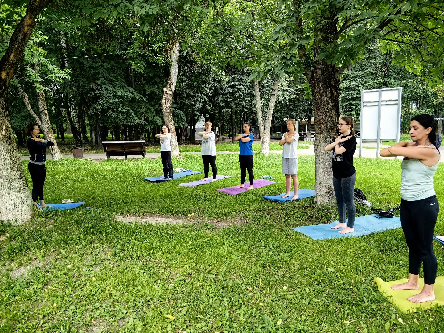 Йога, занятия, парк, площадка