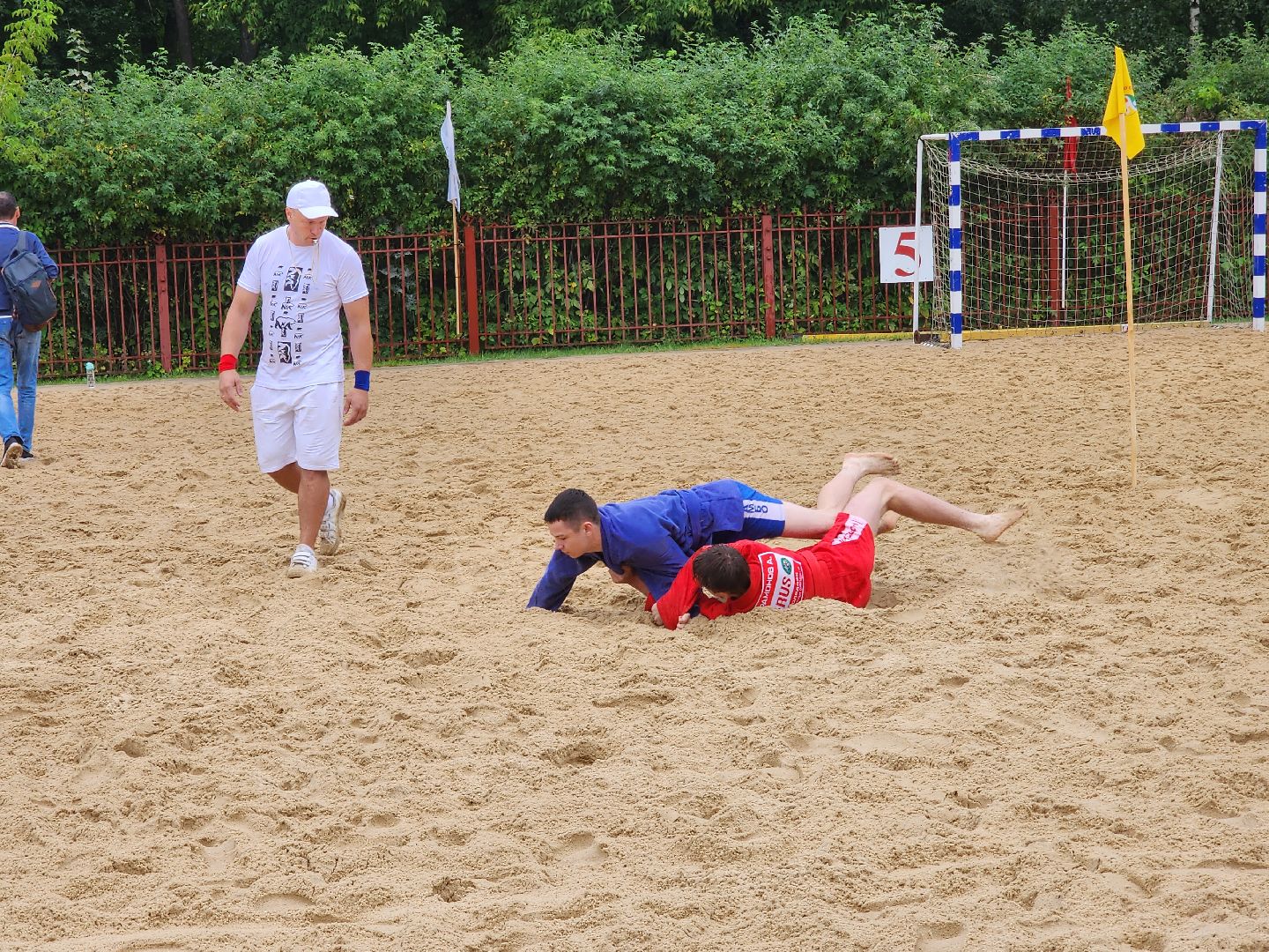 Мытищи, пляжное самбо, Эльмира Кахраманова