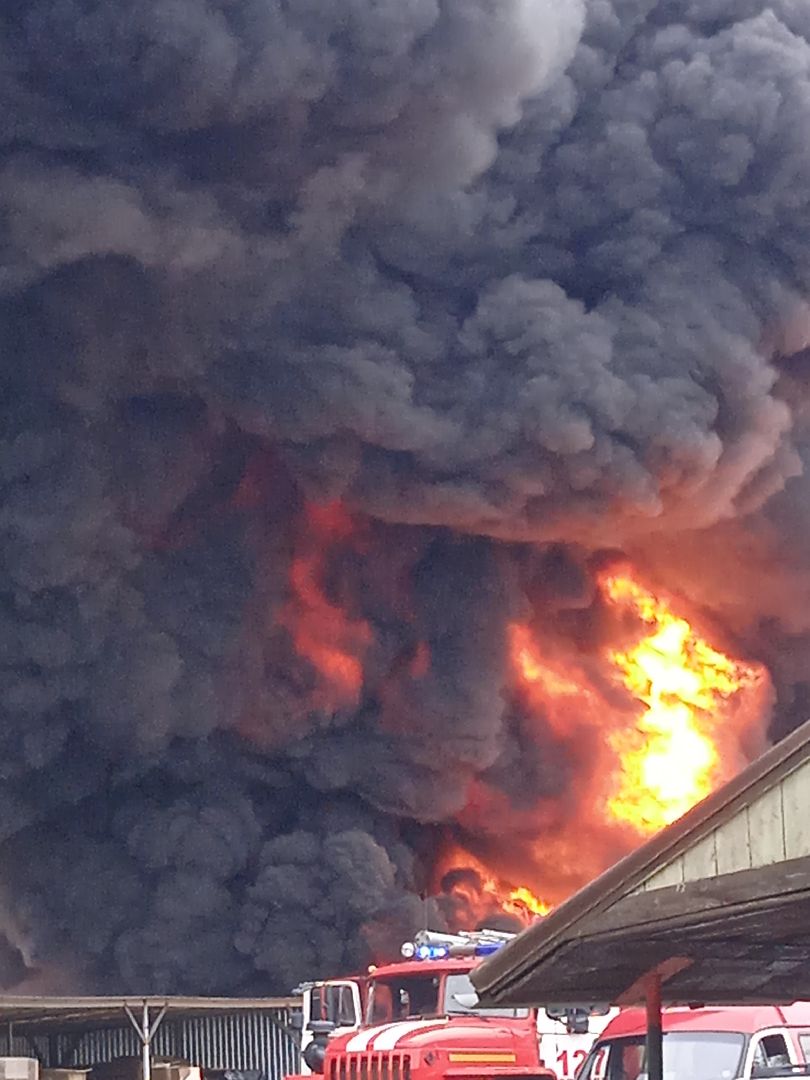 пожар, склад, Раменский, район, удобрения, МЧС, тушение, возгорание
