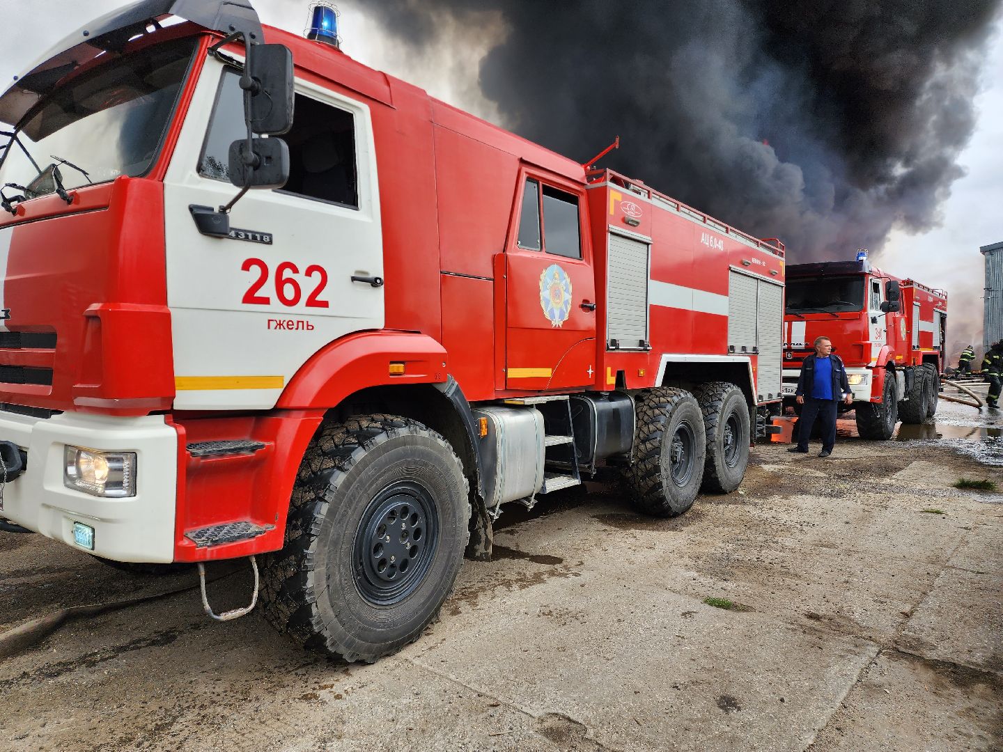 Раменское, ЧП, пожар на донинском шоссе, загорелся склад пластиковых изделий