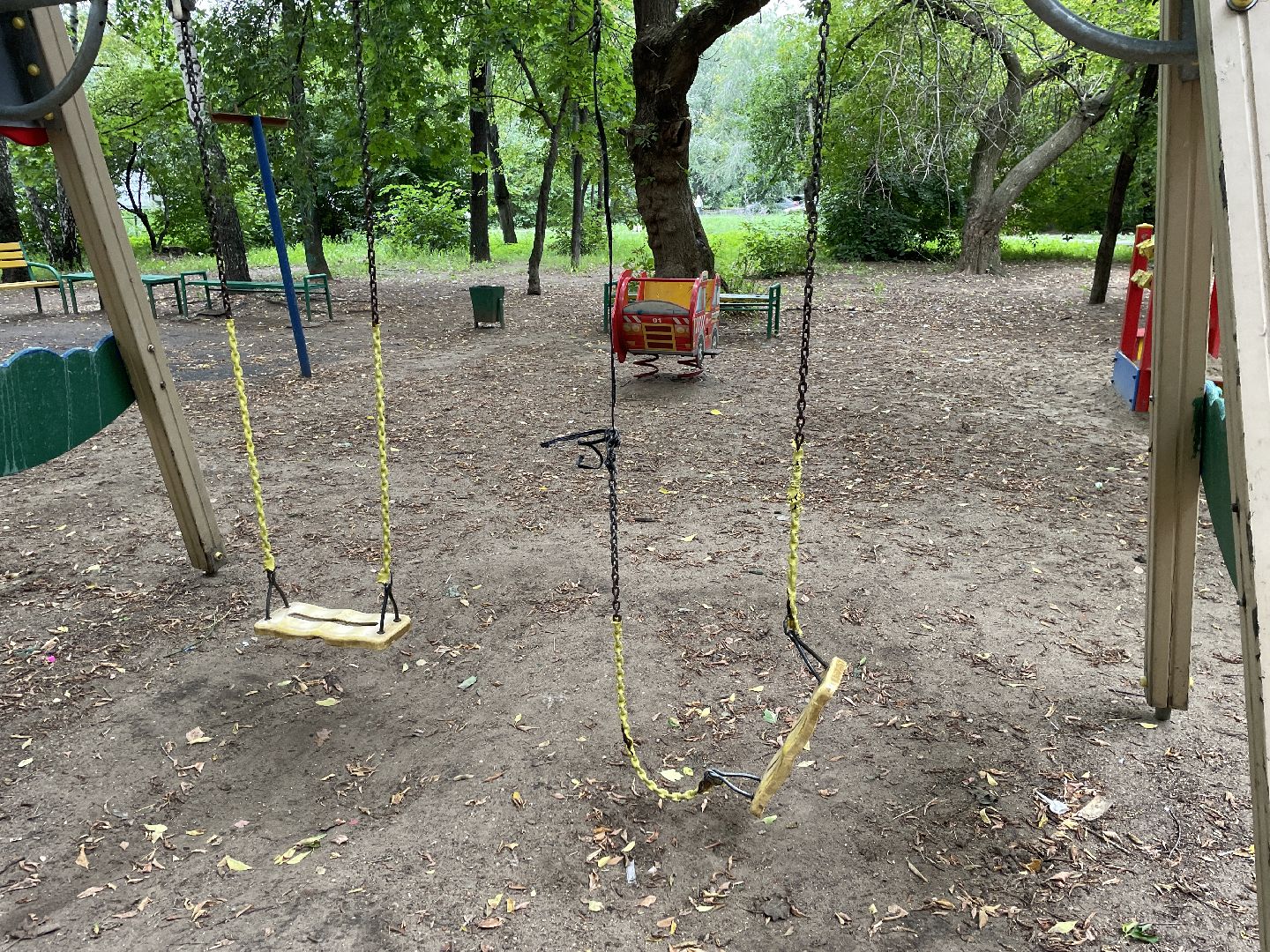 Детская площадка, дефекты, проблемы, обращение жителей