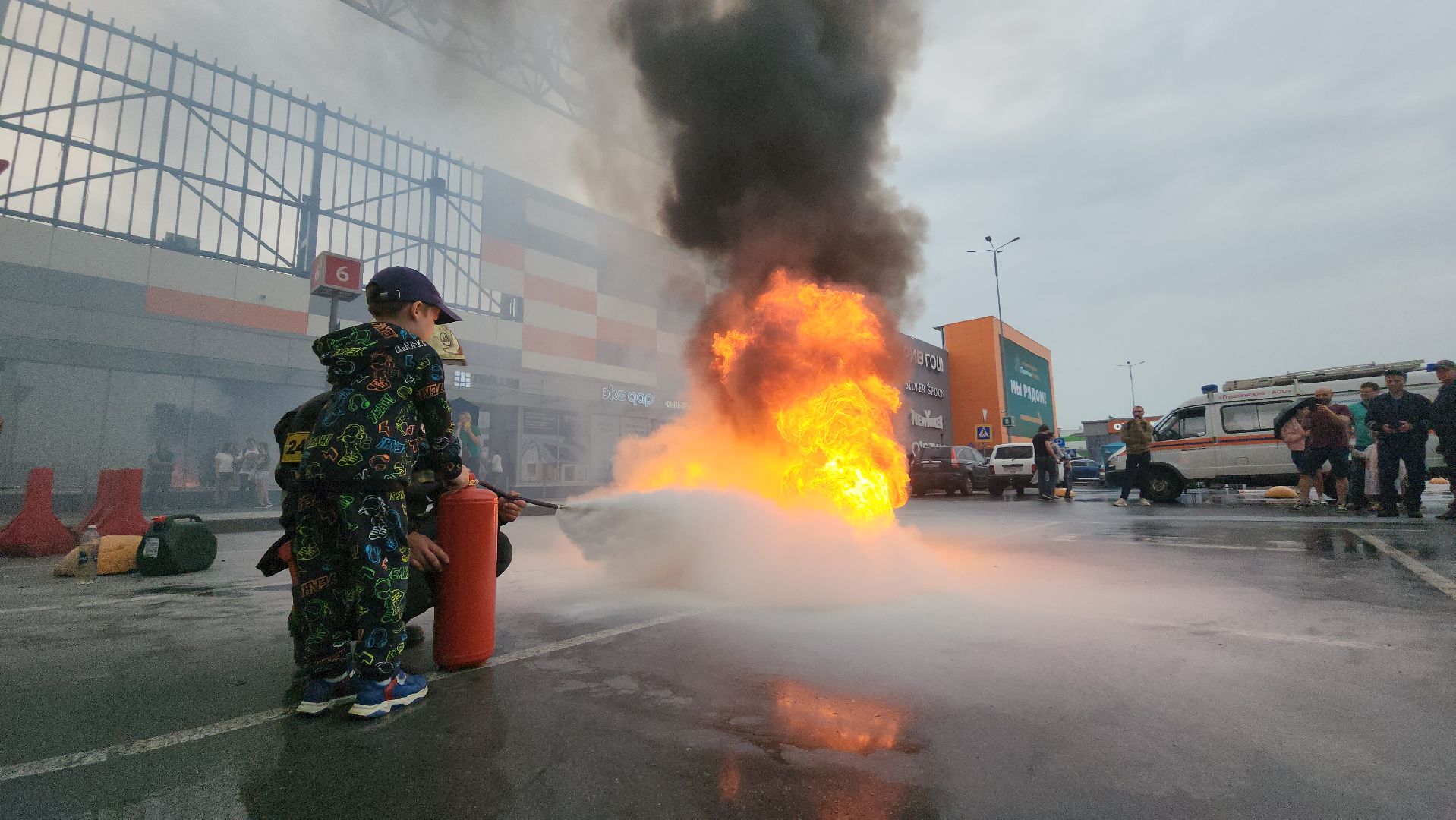 Пушкино, Пушкинский округ, МЧС, МЧС России, безопасность, пожарные каникулы, дети, безопасность, Пушкино Парк, ТРЦ