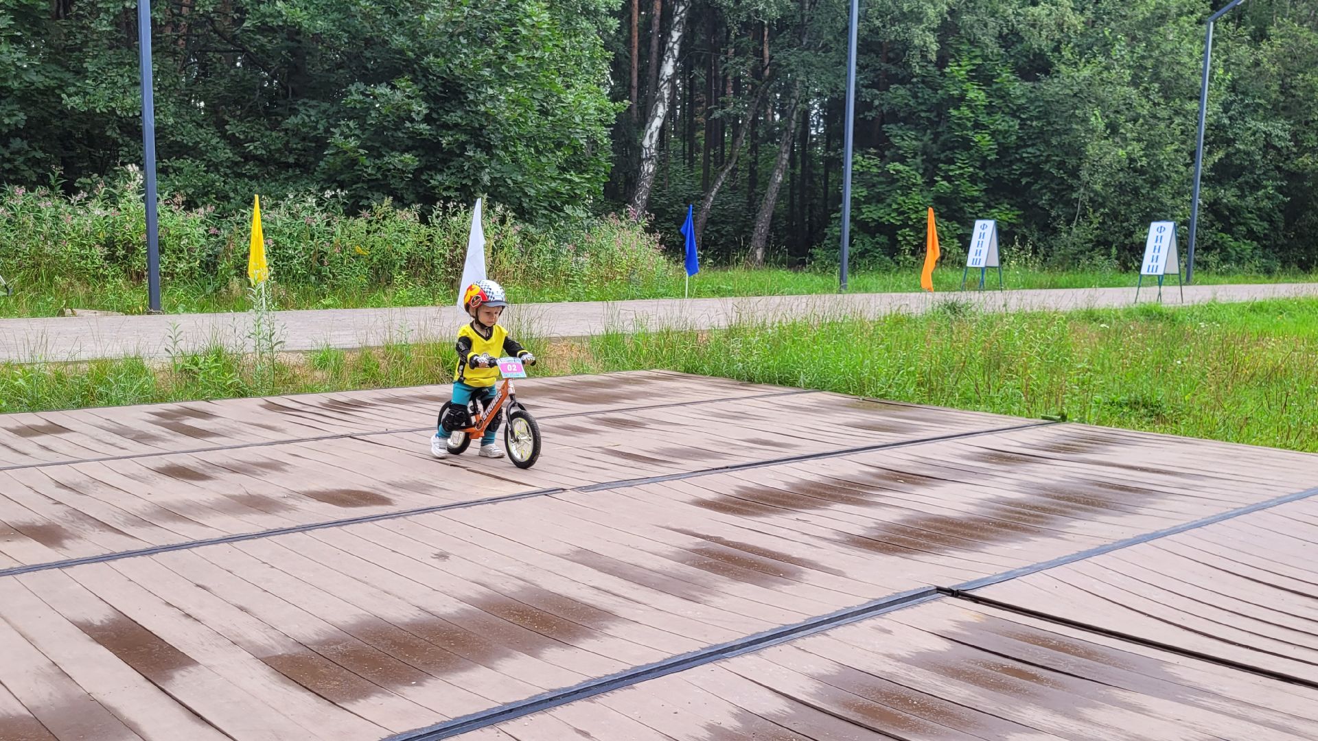 спорт; физкультура; апаринки; видное