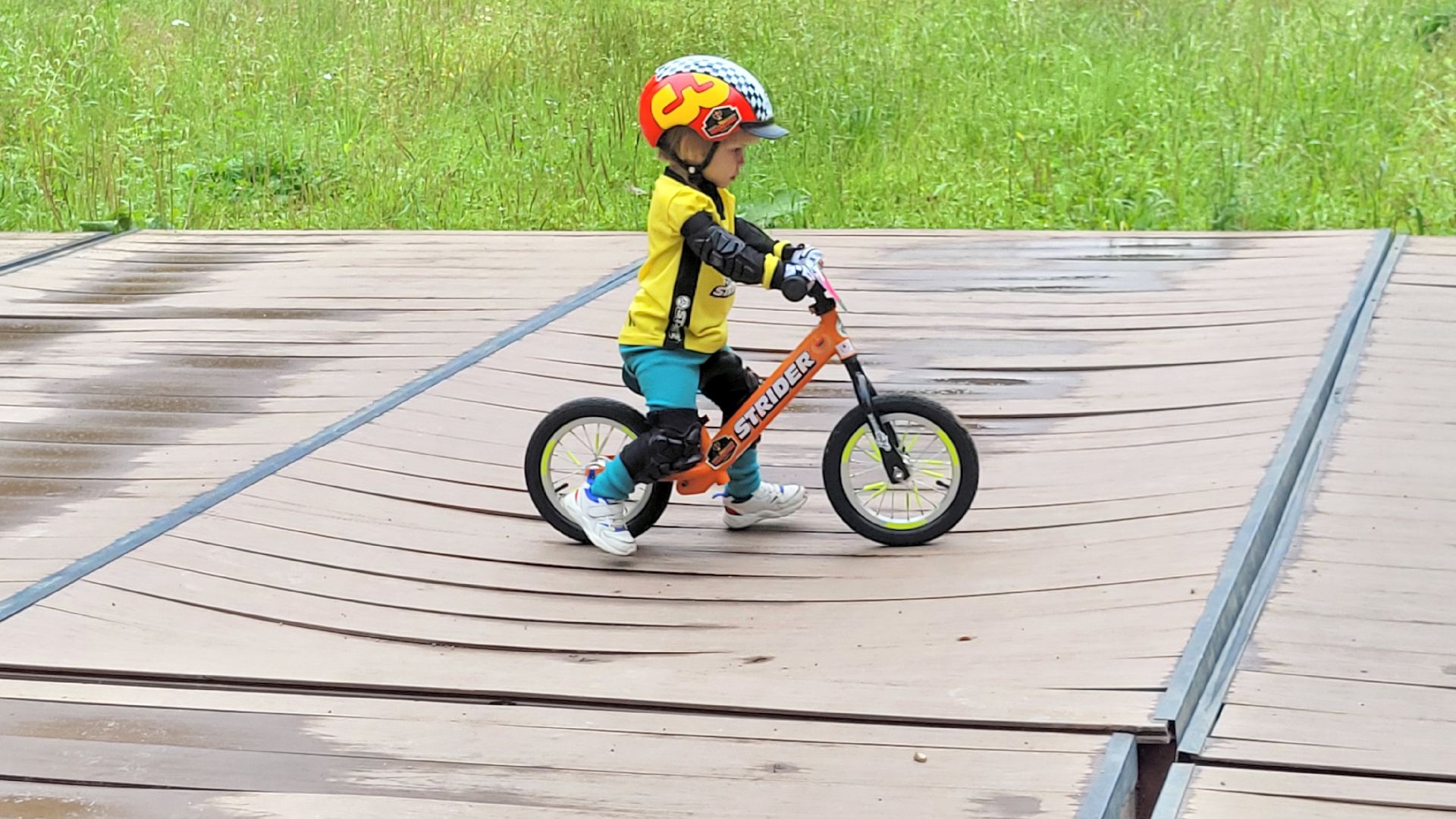 спорт; физкультура; апаринки; видное