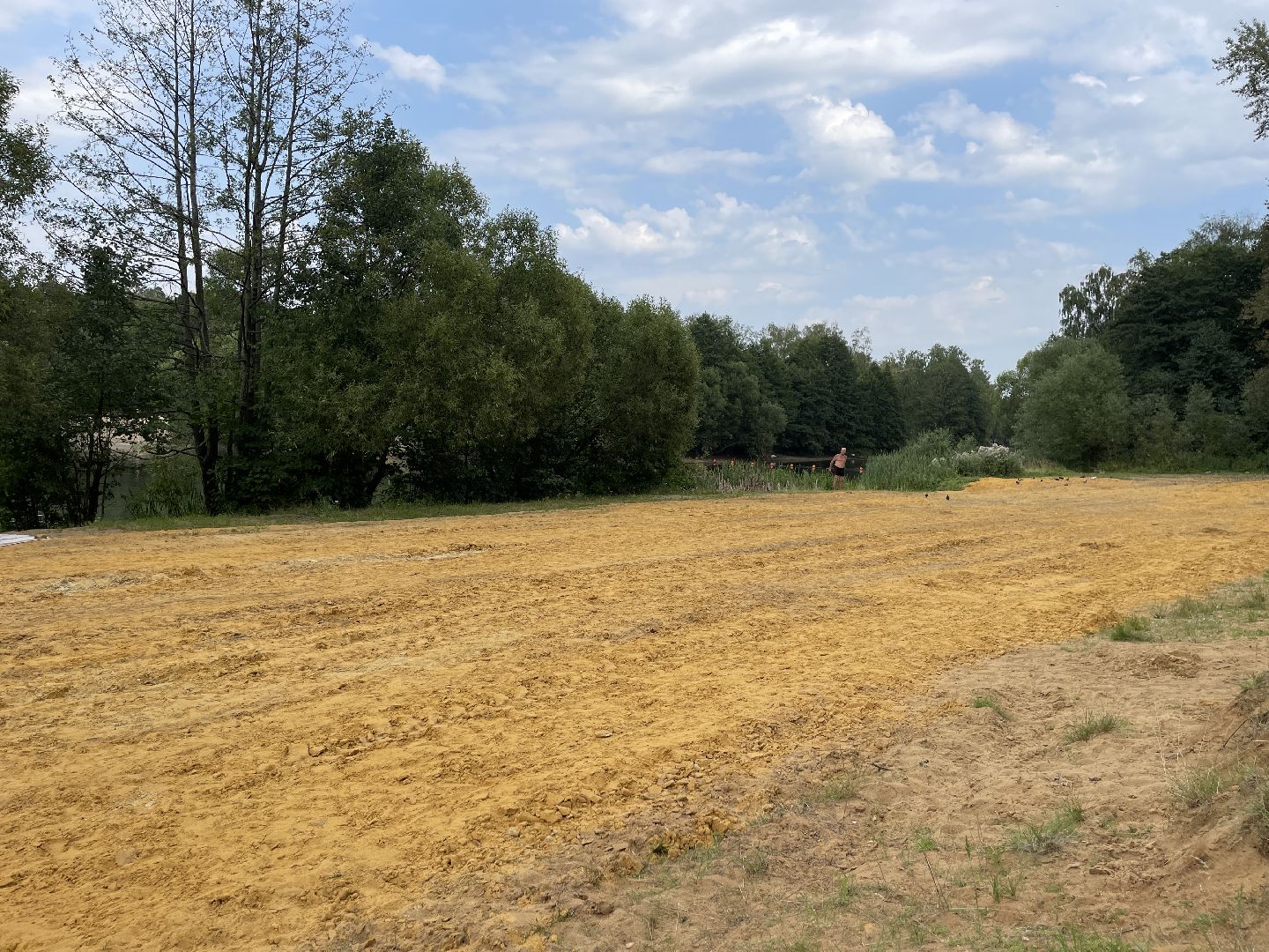 Благоустройство, озеро, песок, пляж