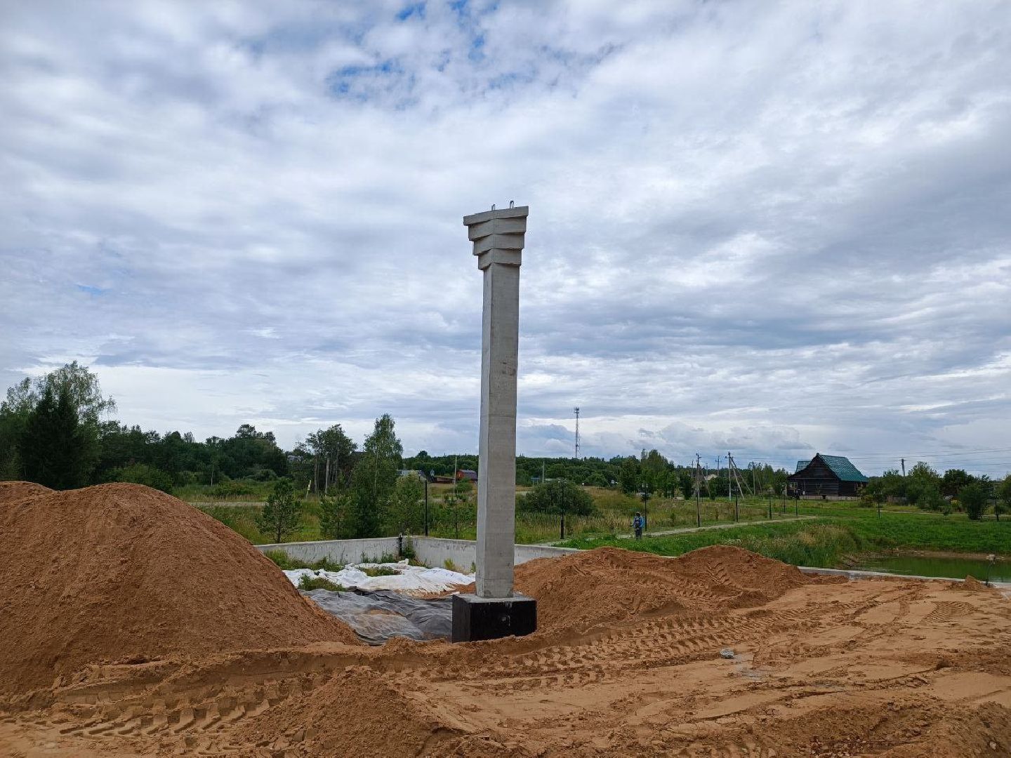 Можайск, Можайский городской округ, Подмосковье, стелы, Населённый пункт воинской доблести, память, Великая Отечественная война