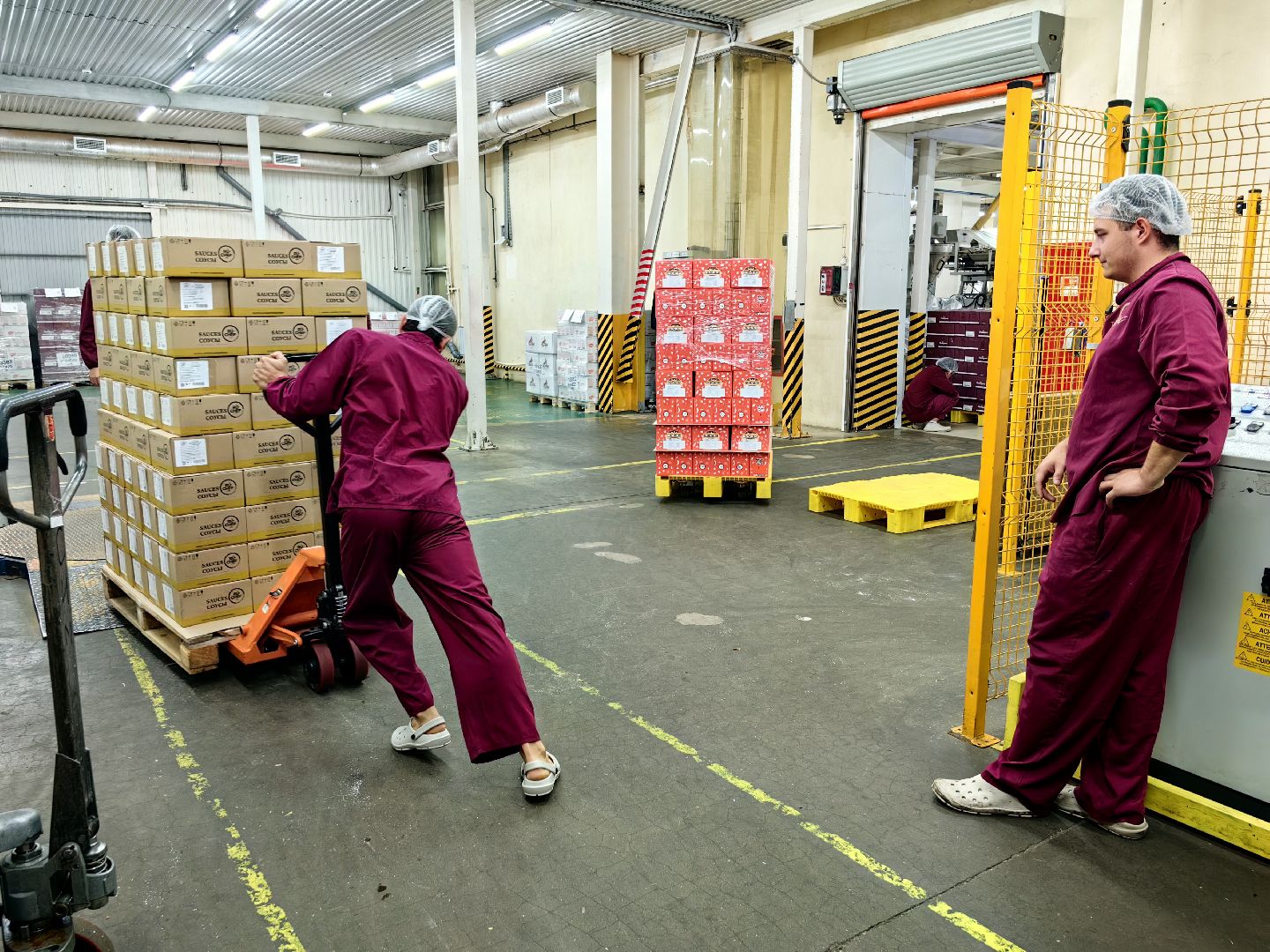 Производство, расширение, площади, выработка, специи, смеси