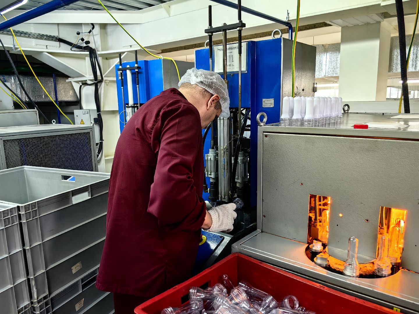 Производство, расширение, площади, выработка, специи, смеси