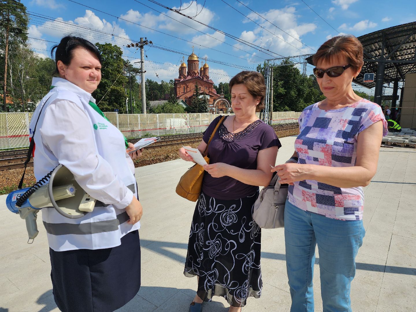Раменское, транспорт, подготовка к запуску мцд-3, ЦППК информирует пассажиров на платформе