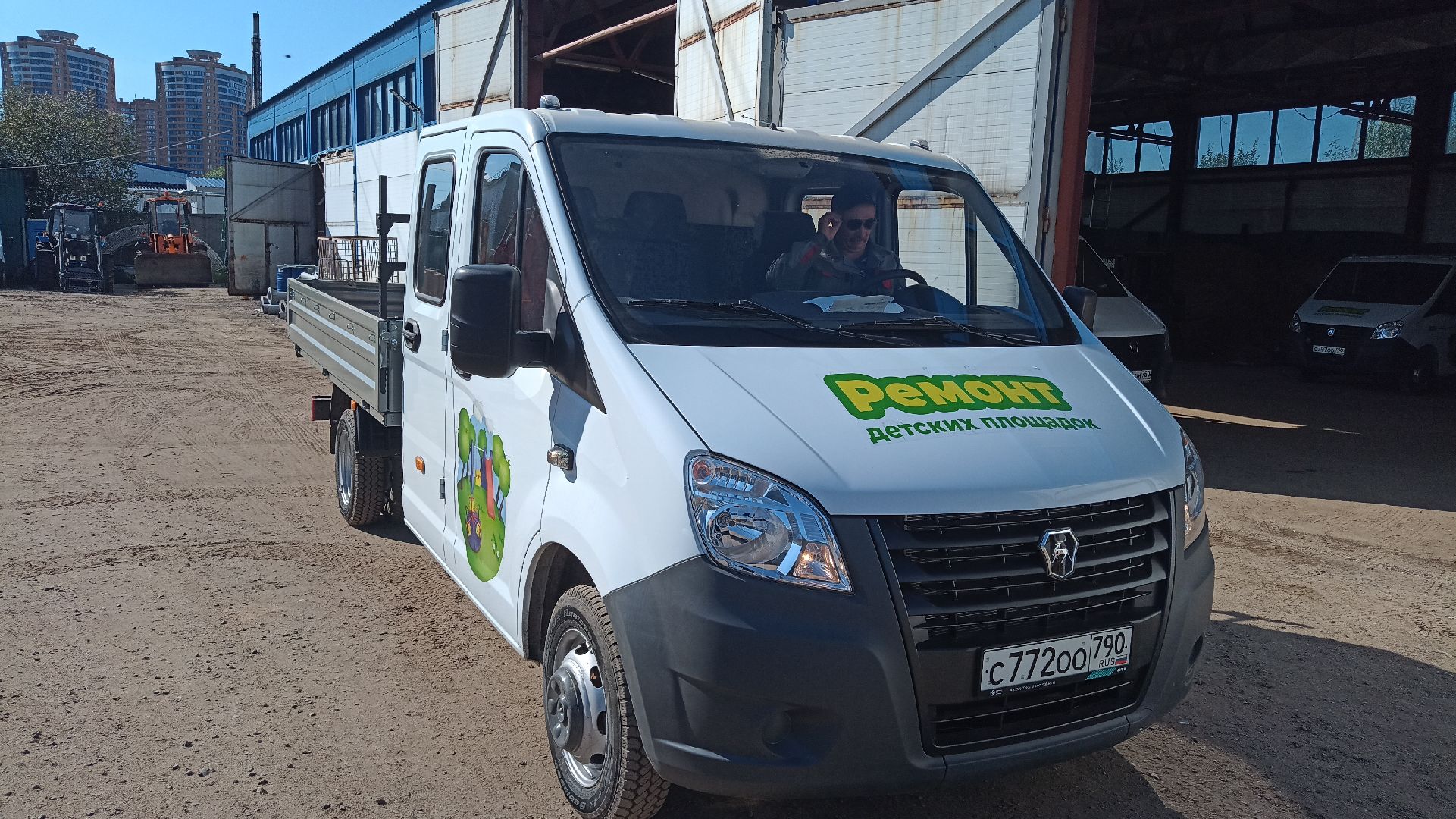 Реутов, благоустройство, детские площадки, ремонт, бригады, автомобили, скорость