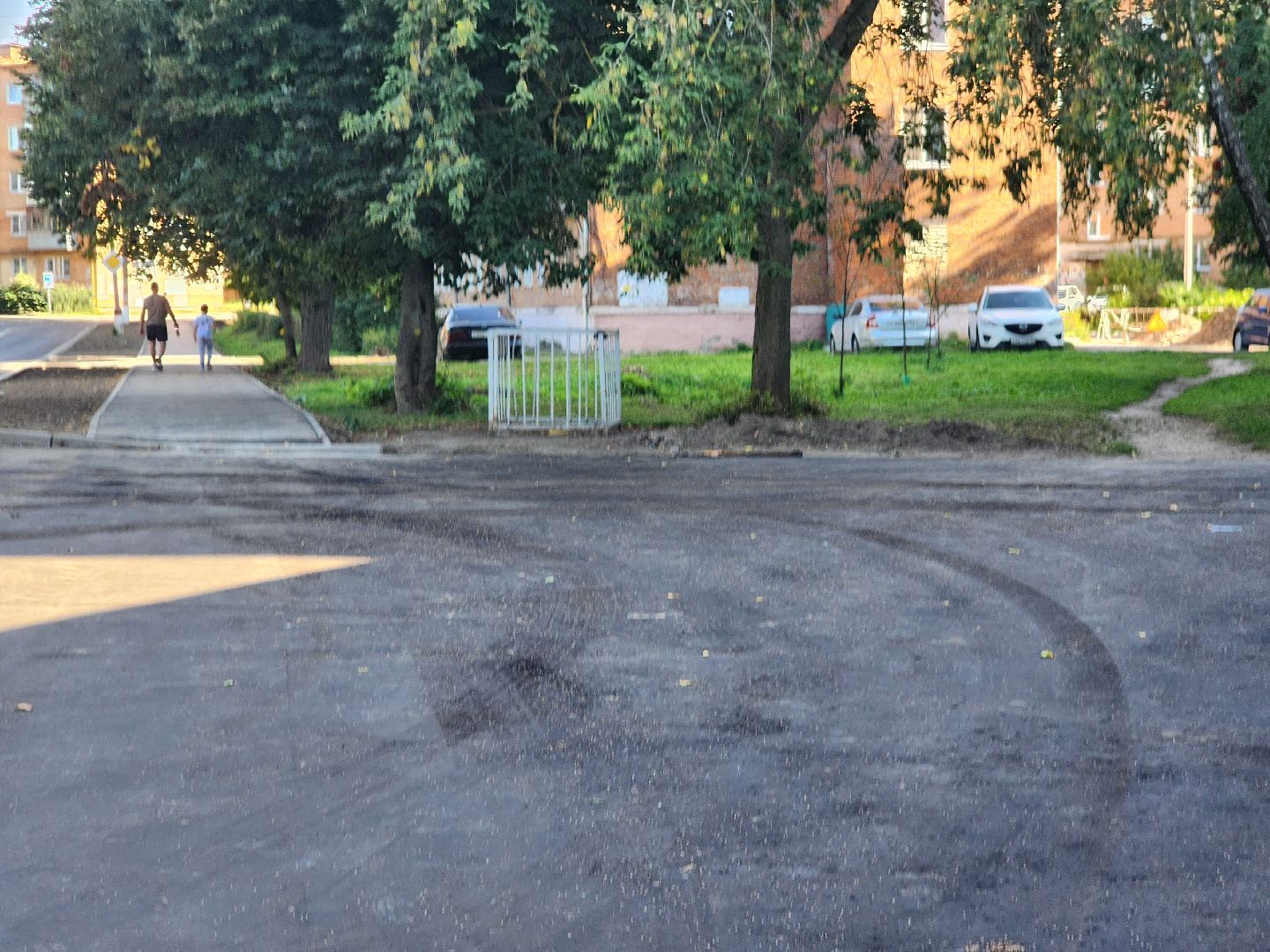 Павловский Посад, городской округ павловский Посад, люди, благоустройство, тротуар, улица, ремонт