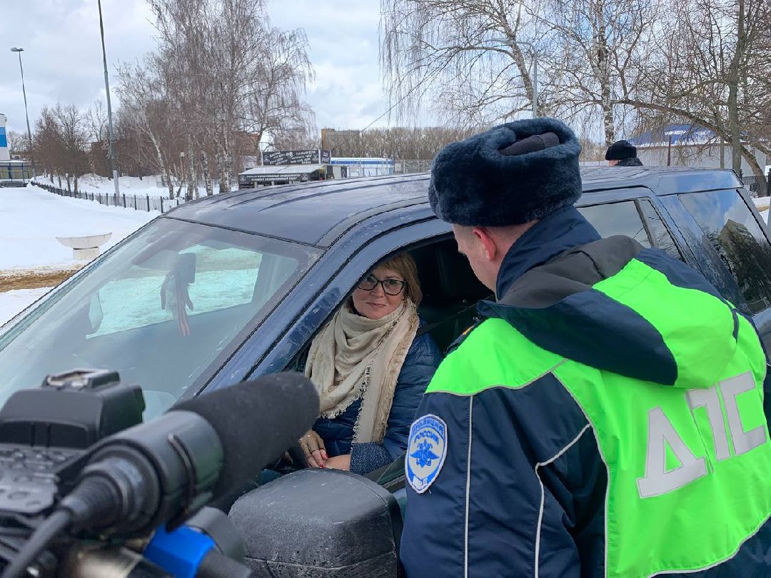 праздник, автомобили, ГАИ, 8 марта, Воскресенск, автоледи