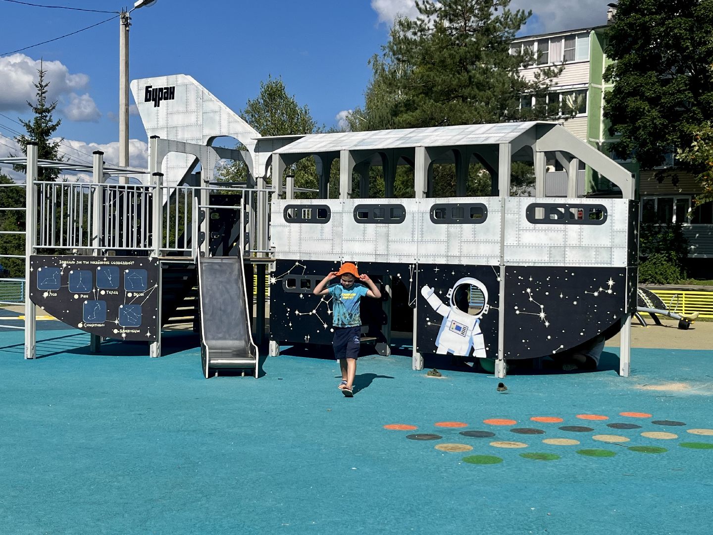 Верея, игровой комплекс, детская площадка, «Буран», благоустройство дворов, губернаторская программа, наро-фоминский городской округ,