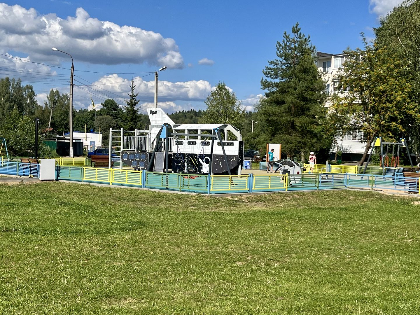 Верея, игровой комплекс, детская площадка, «Буран», благоустройство дворов, губернаторская программа, наро-фоминский городской округ,