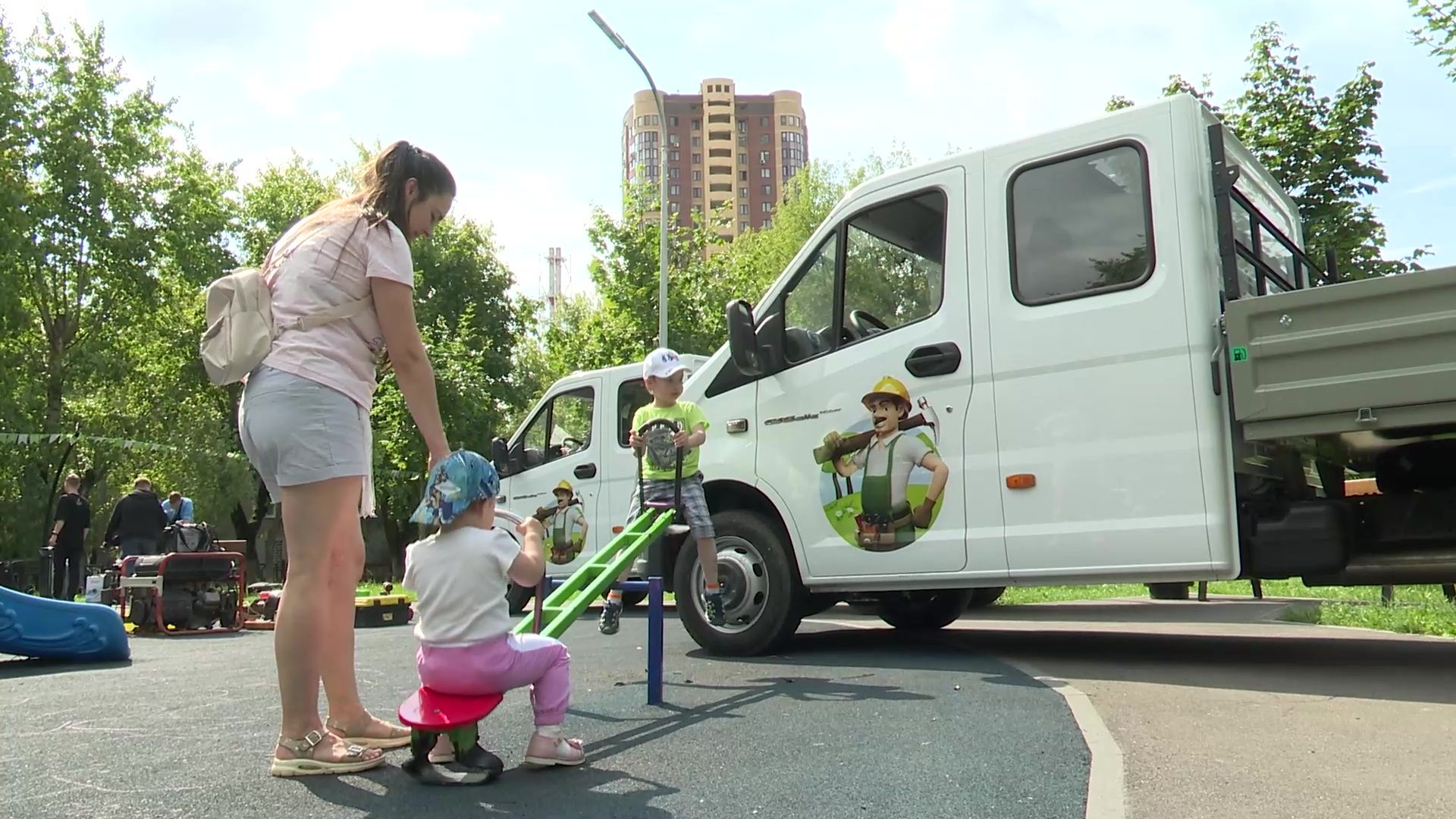 Реутов, детских площадки, ремонт, бригады, ГАЗель