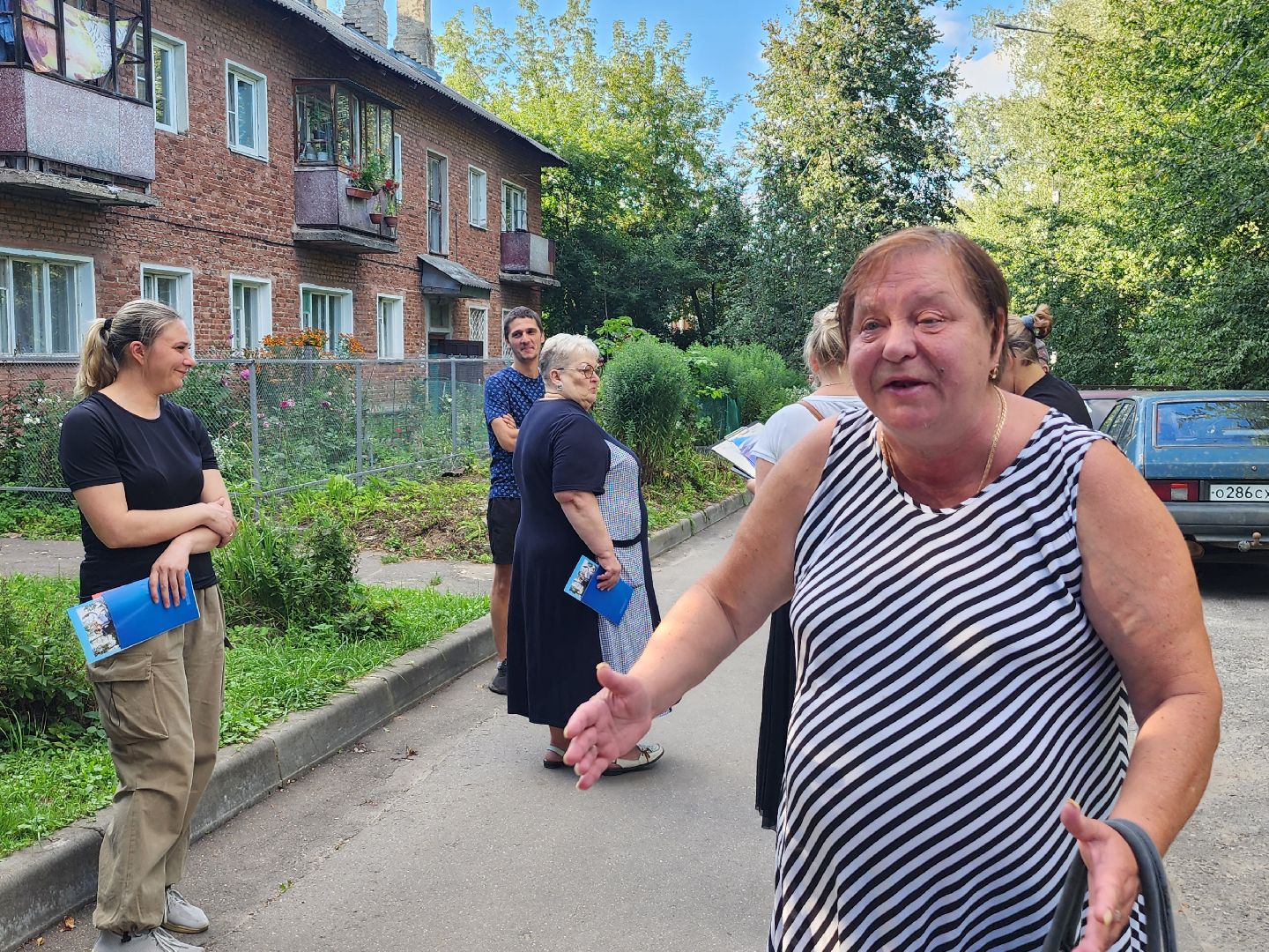 улица швагирева, серпухов, двор, дворовая территория, встреча с жителями, депутат,