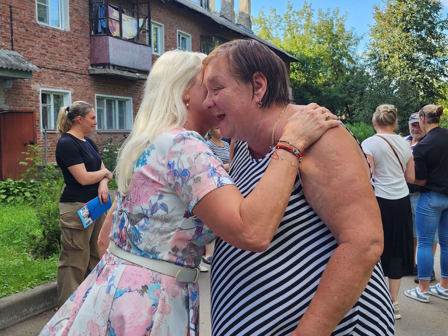 улица швагирева, серпухов, двор, дворовая территория, встреча с жителями, депутат,