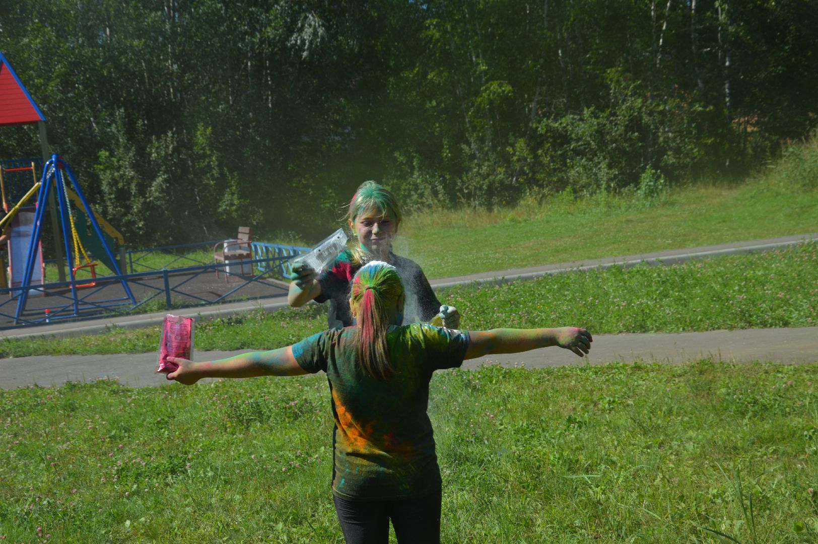 Шатура, Керва, краски Холи, Холи Индия, праздник двора