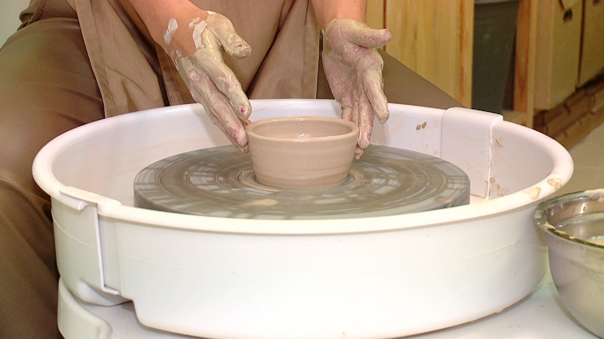 Реутов, гончарный круг, глина, творчество