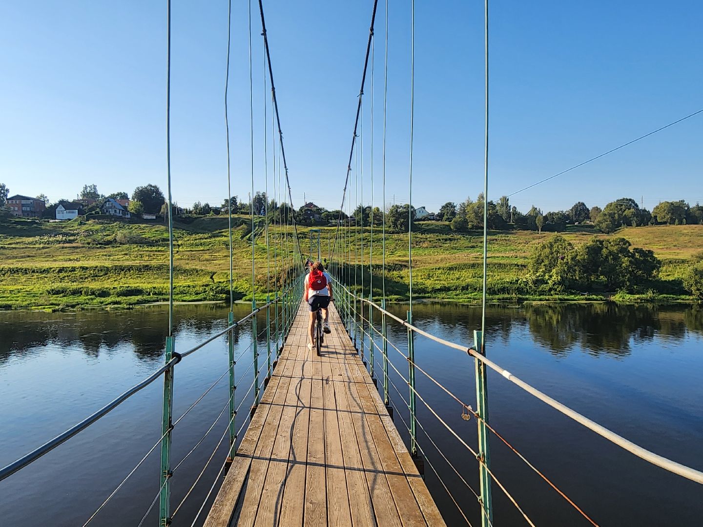 Звенигород, туризм, Каринское, экскурсионный маршрут по подвесным мостам, Дети понедельника, Алла Сурикова, мост