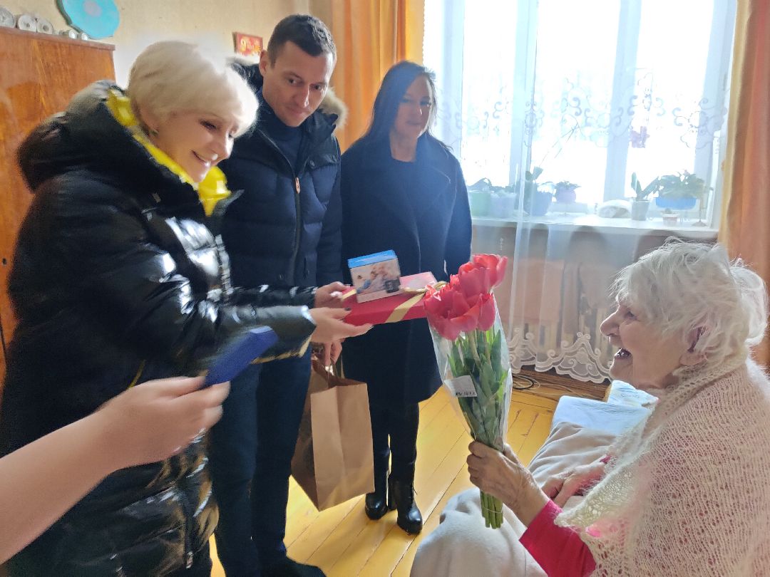 Красноармейск, 8 марта, женщины герои, депутат Легков, ветераны ВОВ, жены бойцов СВО