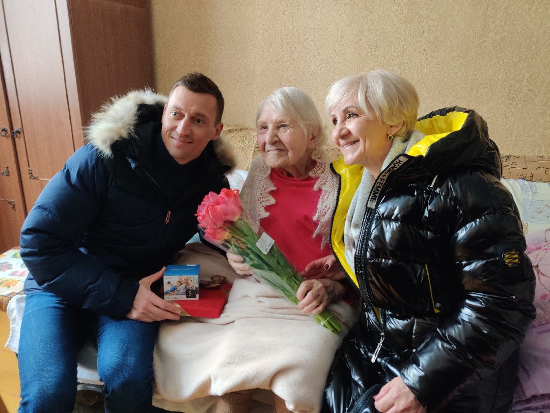 Красноармейск, 8 марта, женщины герои, депутат Легков, ветераны ВОВ, жены бойцов СВО