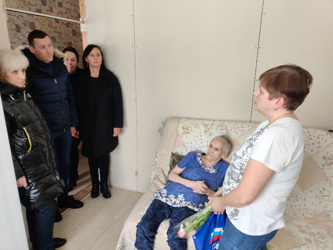 Красноармейск, 8 марта, женщины герои, депутат Легков, ветераны ВОВ, жены бойцов СВО