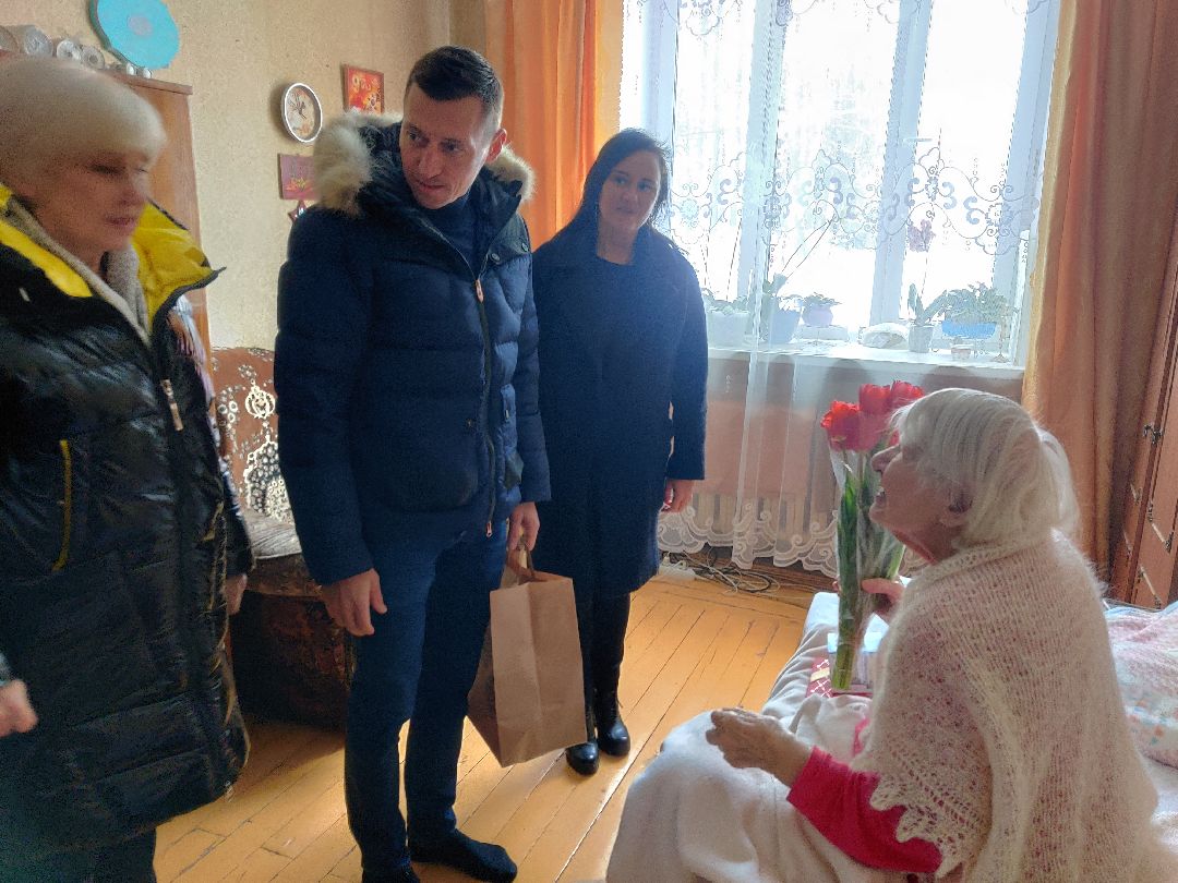 Красноармейск, 8 марта, женщины герои, депутат Легков, ветераны ВОВ, жены бойцов СВО