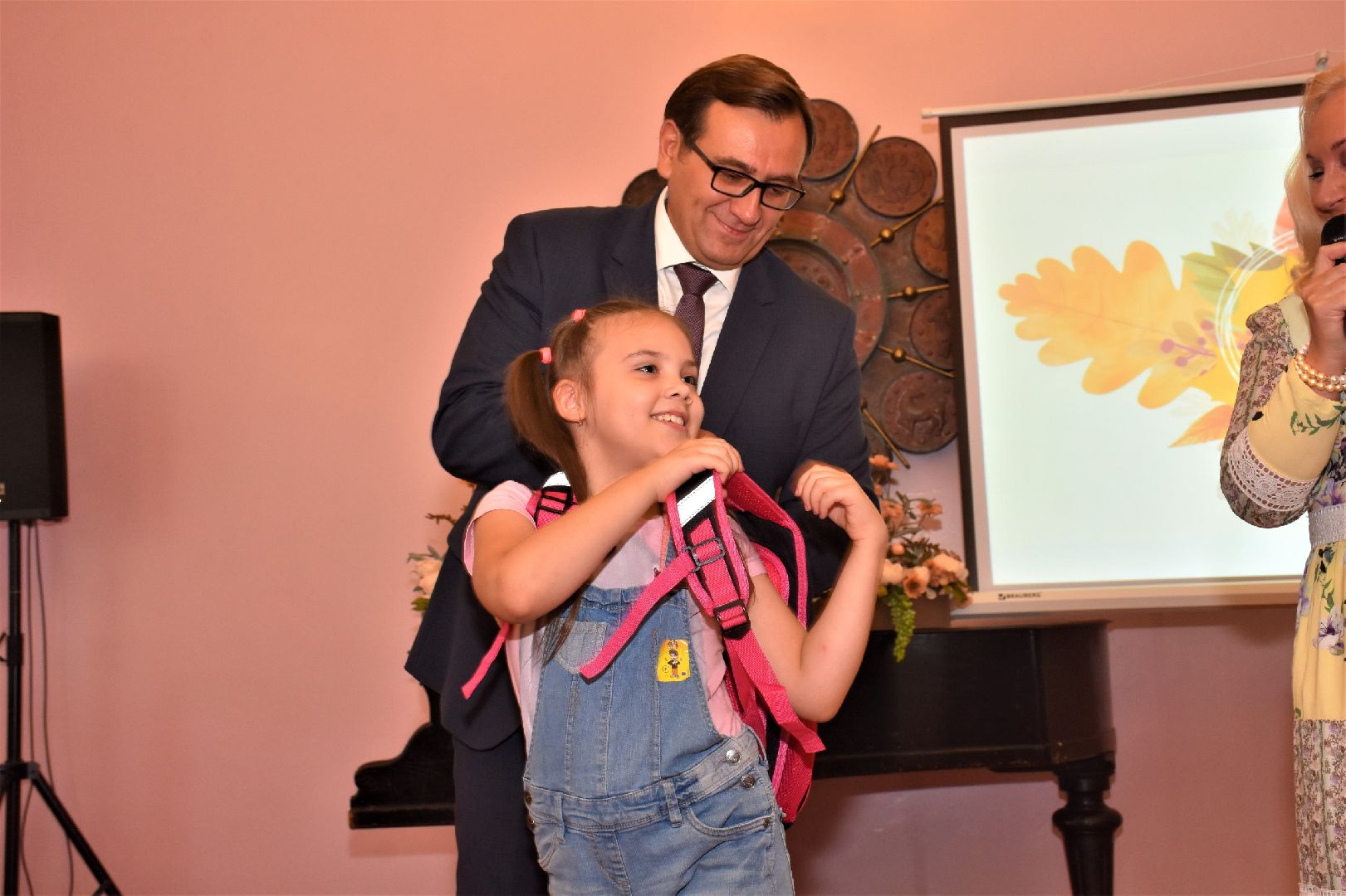 подарок, рюкзак, канцтовары, малообеспеченные, семьи