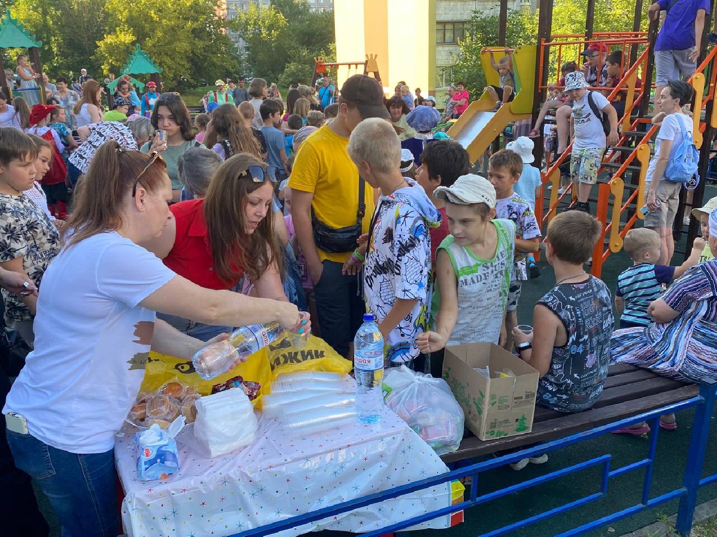 Чехов, праздник, двор, жители, депутат, ЖКХ, администрация