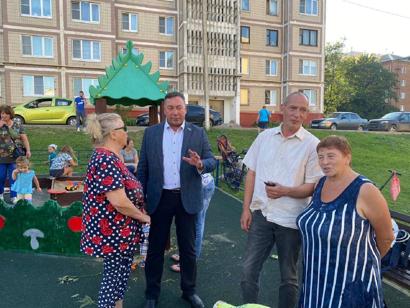 Чехов, праздник, двор, жители, депутат, ЖКХ, администрация