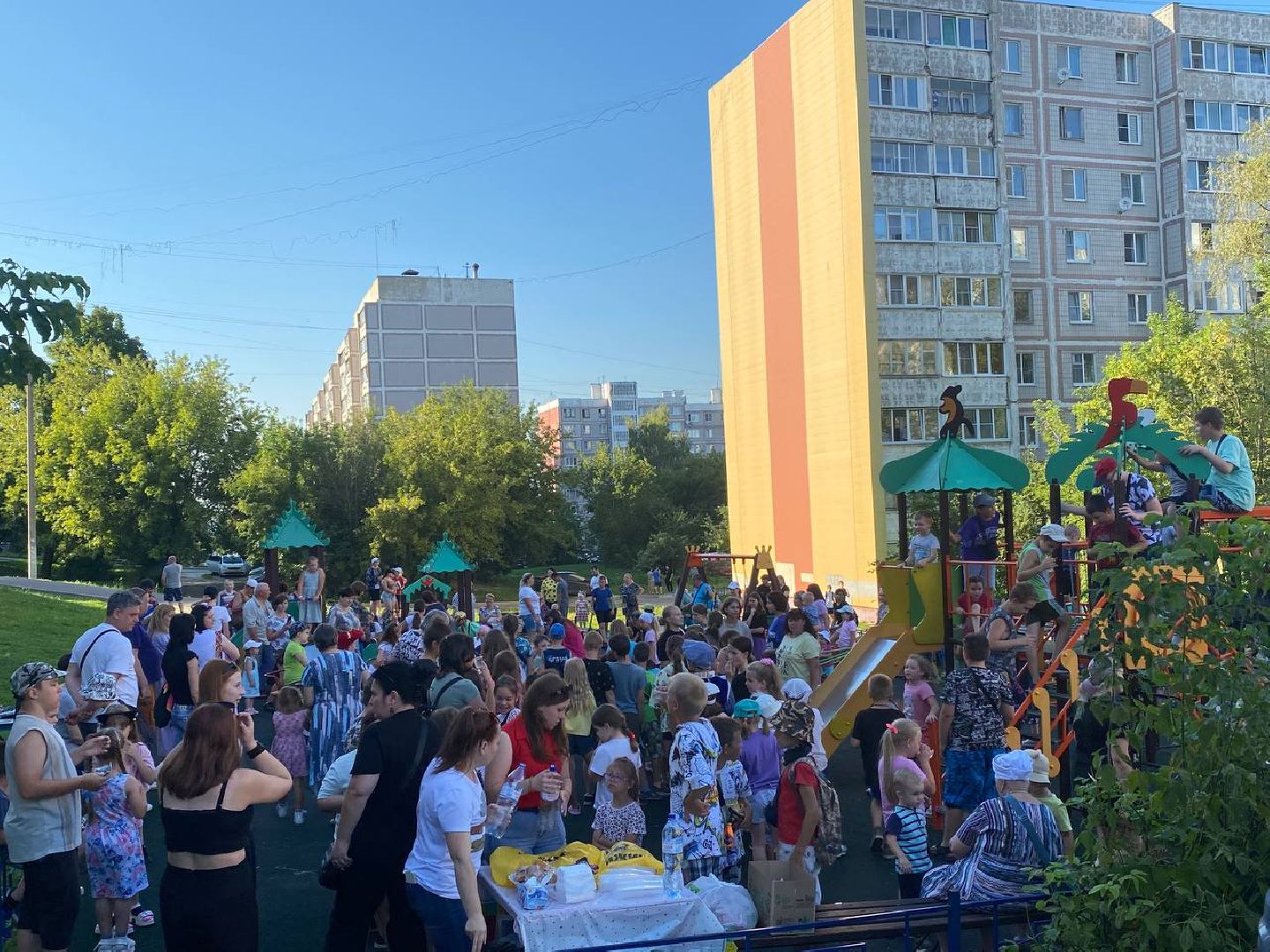 Чехов, праздник, двор, жители, депутат, ЖКХ, администрация