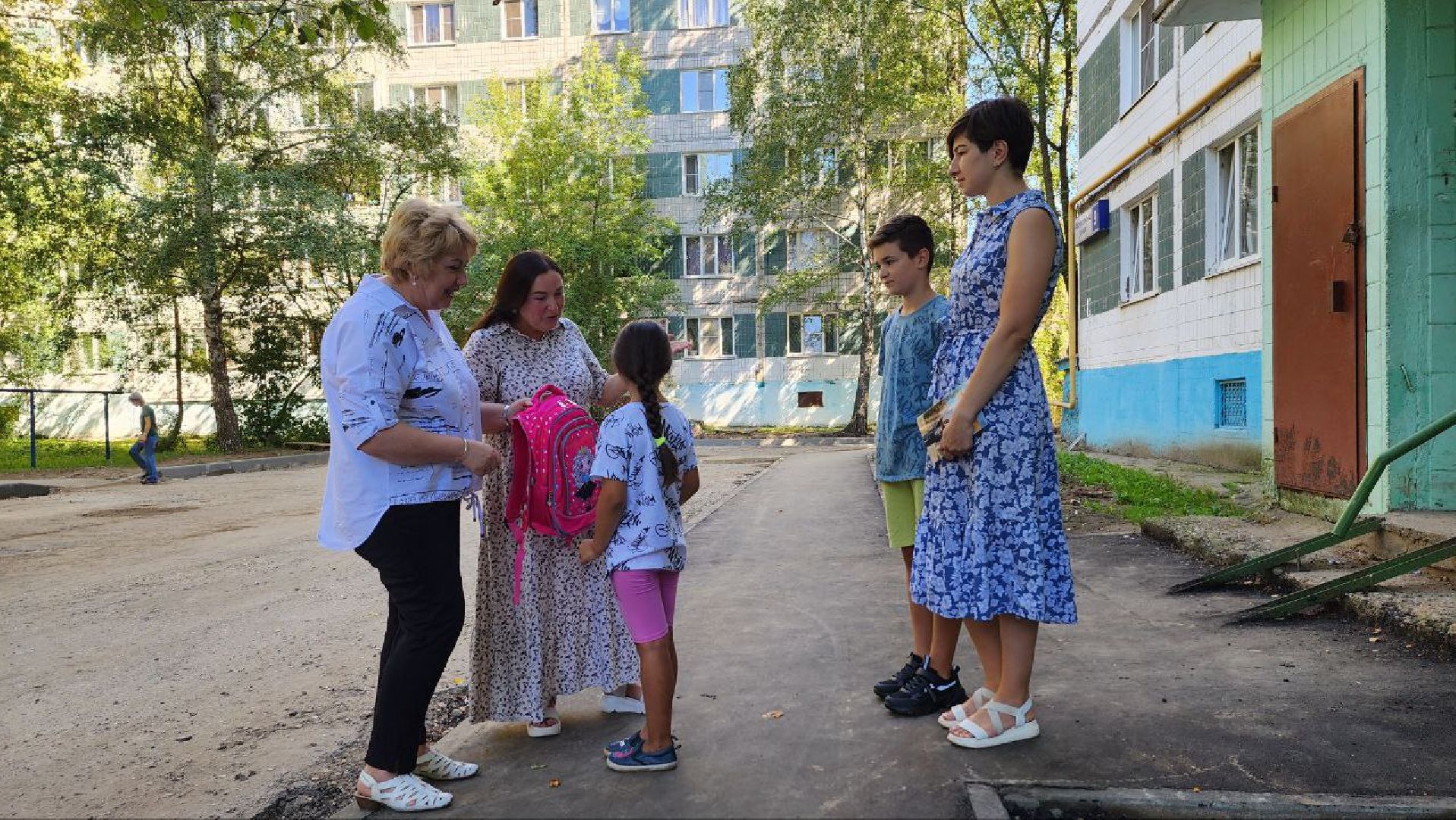 Дмитров, Рюкзак для первоклашки, Дети