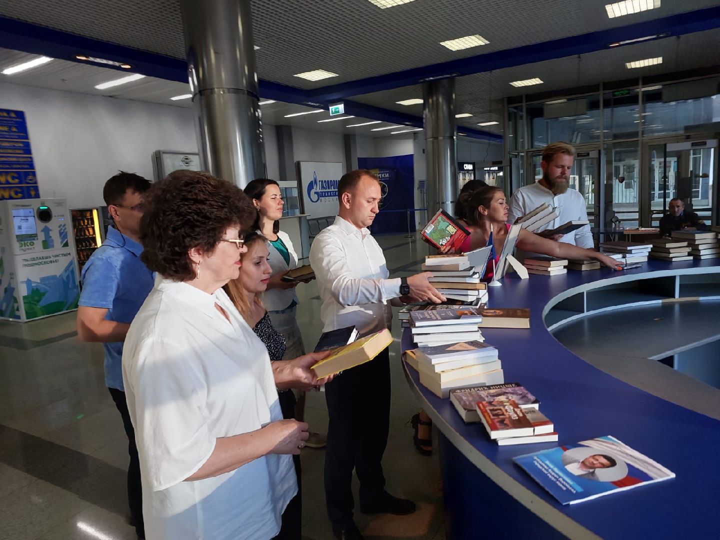 Химки, книги Донбаса, гуманитарная помощь