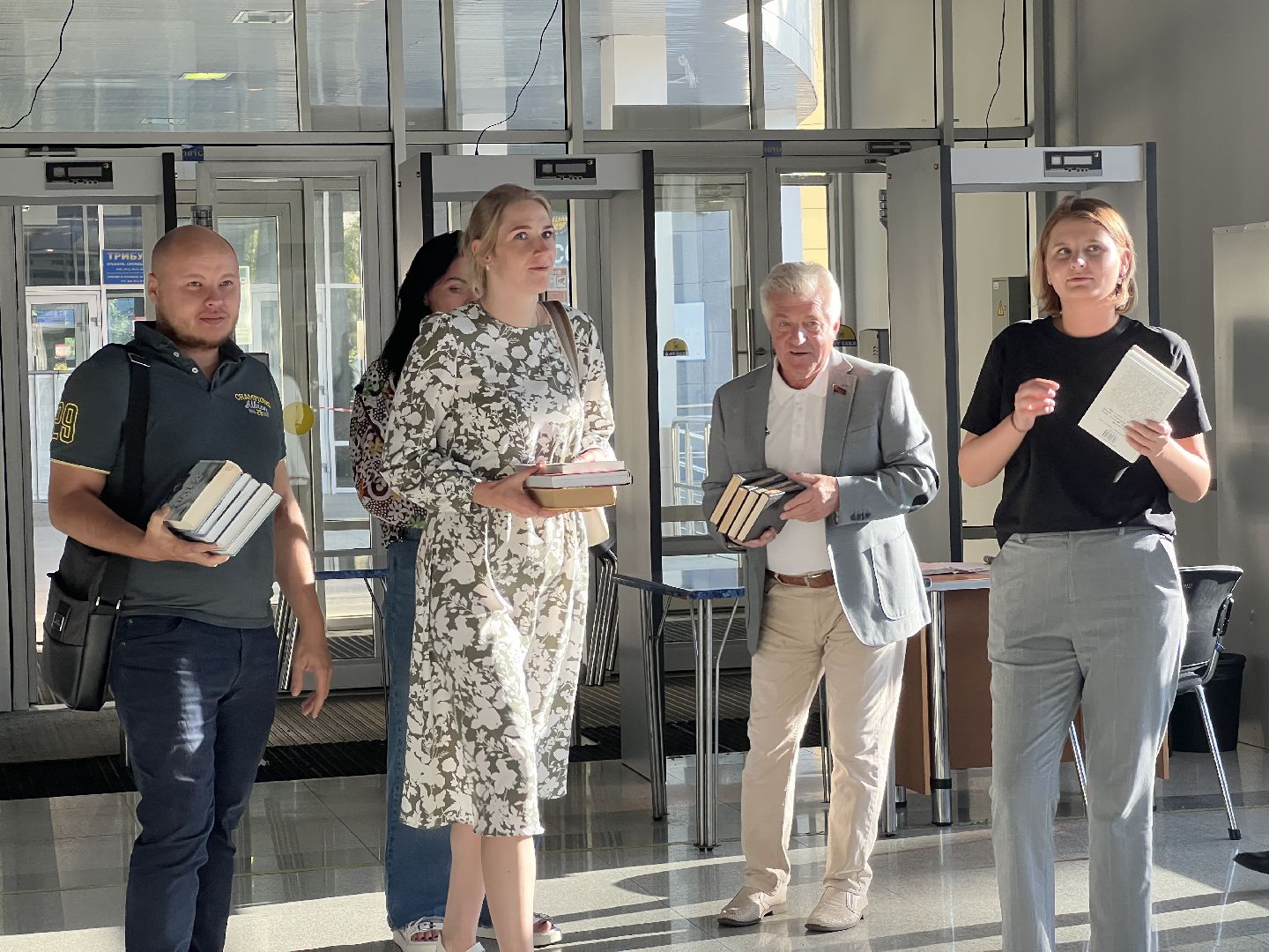 Химки, книги Донбаса, гуманитарная помощь