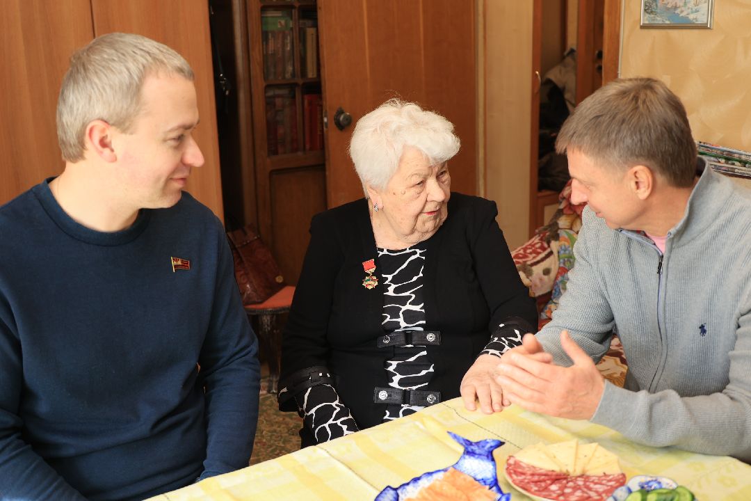 Ветеран ВОВ, 8 Марта, поздравление, Дзержинский