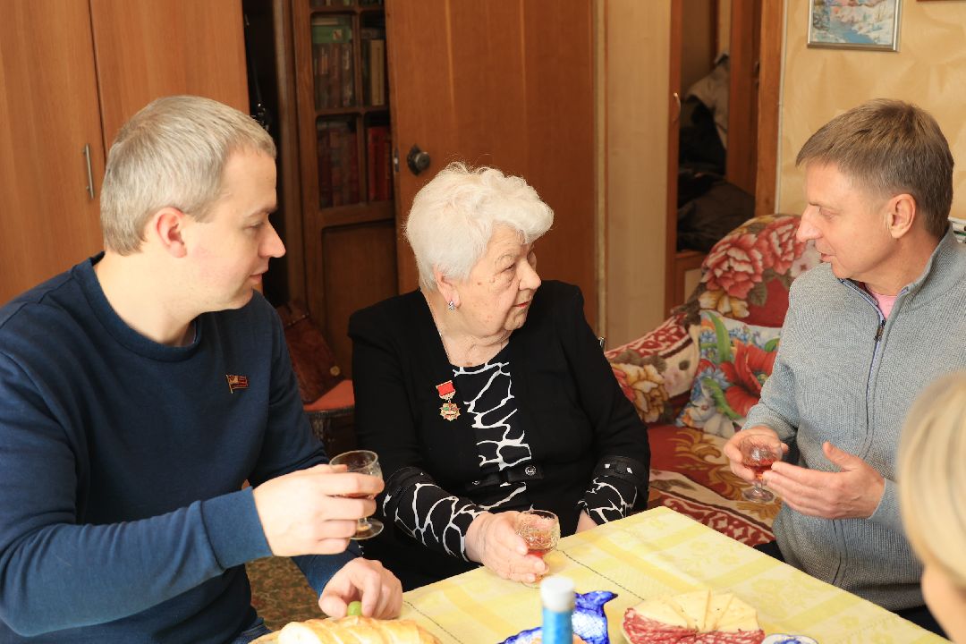 Ветеран ВОВ, 8 Марта, поздравление, Дзержинский