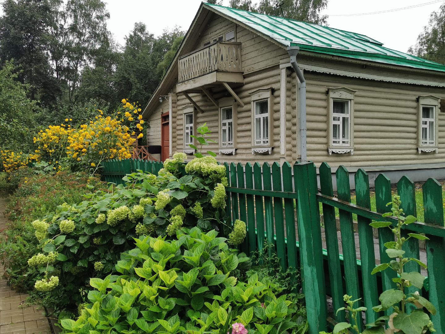 Подольск, цветы, садовник